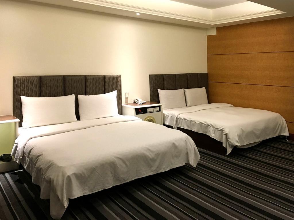 Zaw Jung Business Hotel Đài Trung Ngoại thất bức ảnh