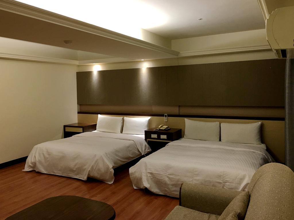 Zaw Jung Business Hotel Đài Trung Ngoại thất bức ảnh