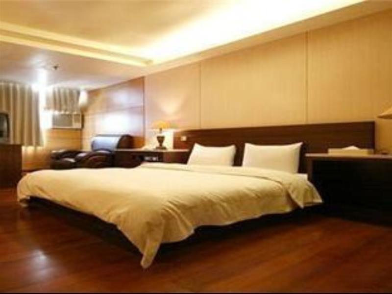 Zaw Jung Business Hotel Đài Trung Ngoại thất bức ảnh