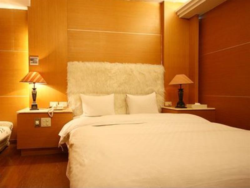 Zaw Jung Business Hotel Đài Trung Ngoại thất bức ảnh
